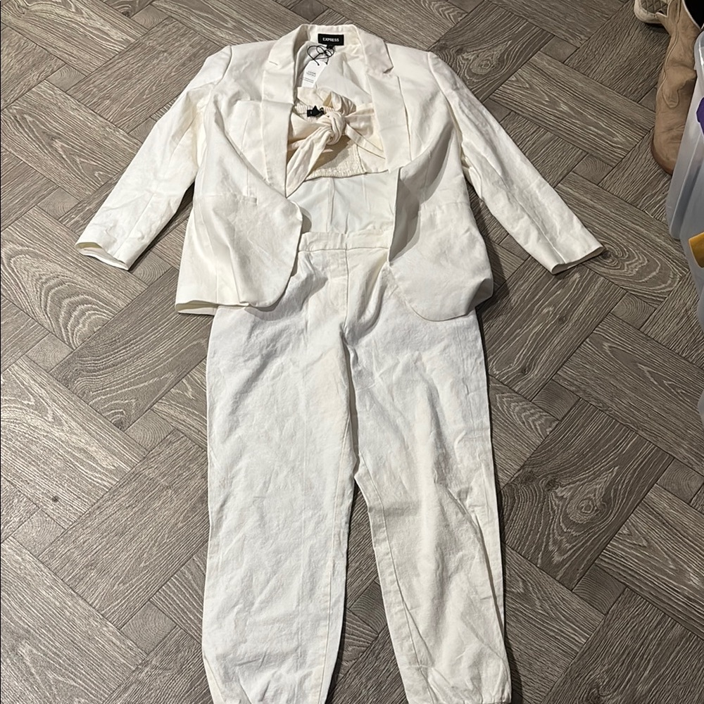 White Linen Express suit set